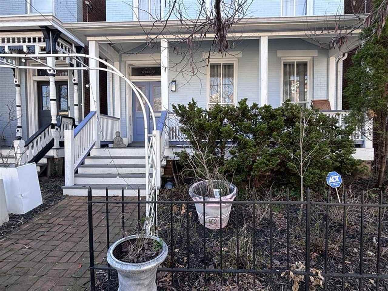 2235 Venable St - Photo 2 of 6