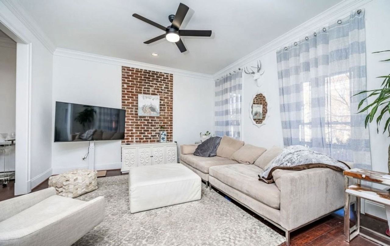 2235 Venable St - Photo 4 of 6