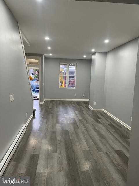 3411 G St - Photo 4 of 11