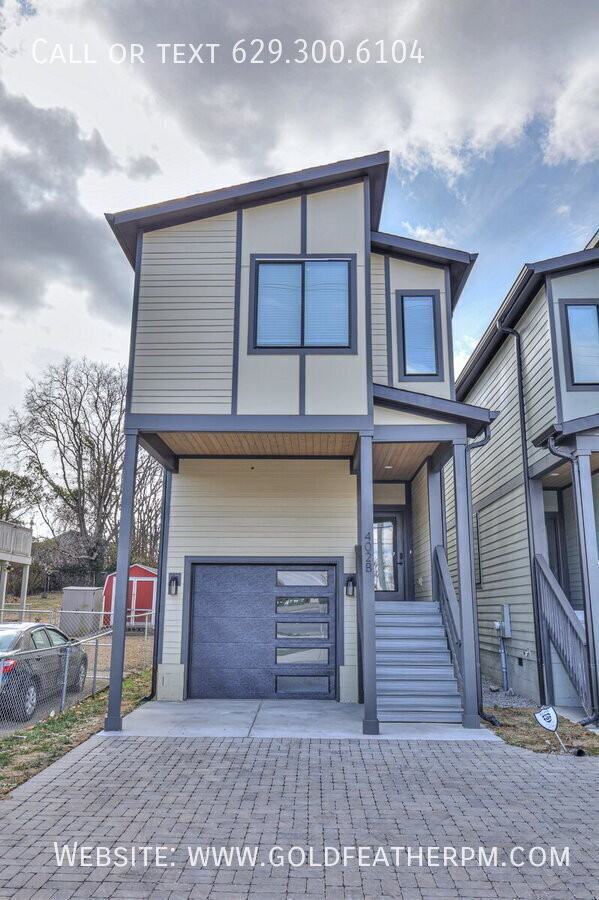 402B E Trinity Ln - Photo 3 of 45