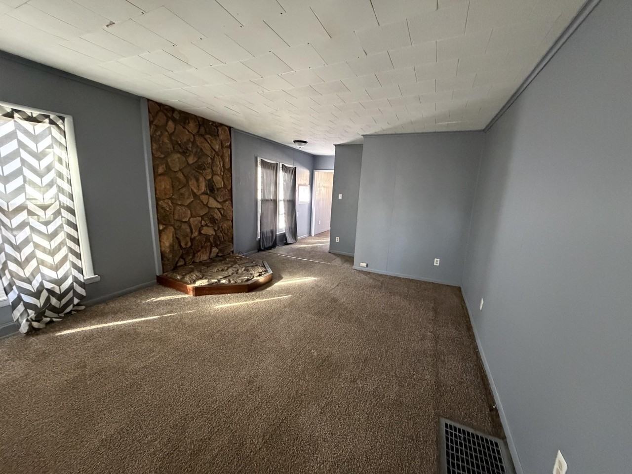 1410 Sherman St - Photo 6 of 14