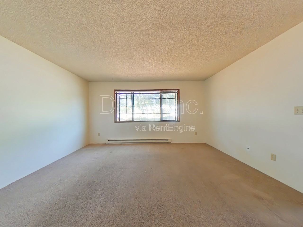 1205 Nw 27th St - Photo 2 of 10