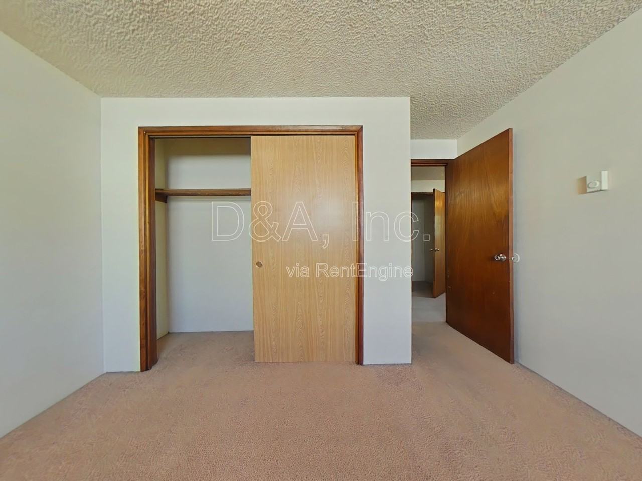 1205 Nw 27th St - Photo 6 of 10