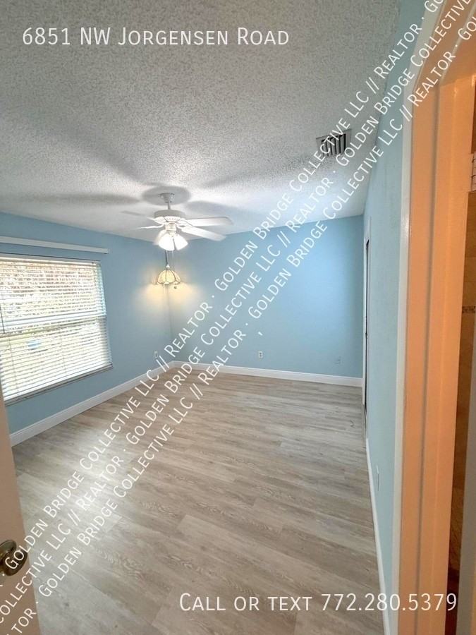 6851 Nw Jorgensen Rd - Photo 5 of 11