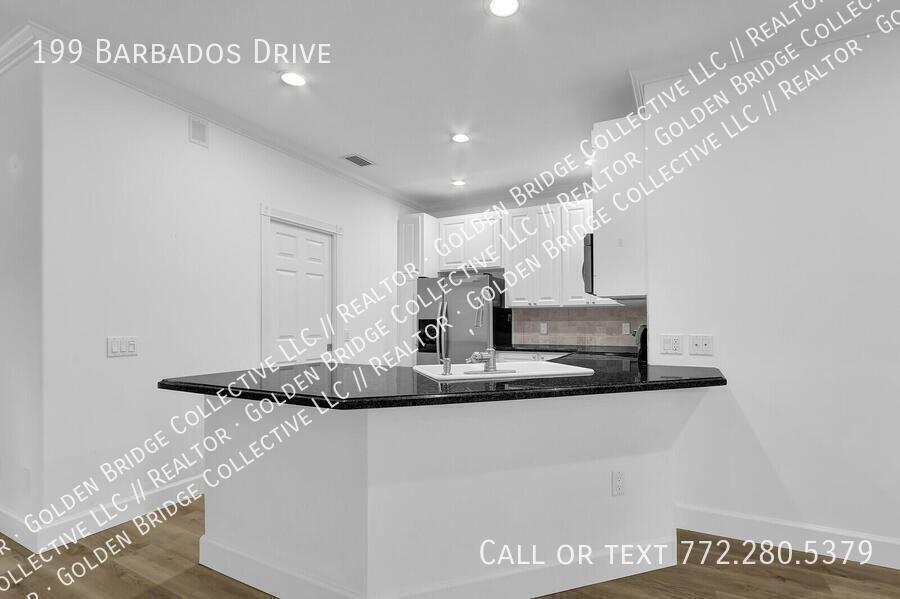 199 Barbados Dr - Photo 2 of 16