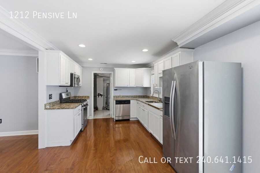 1212 Pensive Ln - Photo 7 of 26