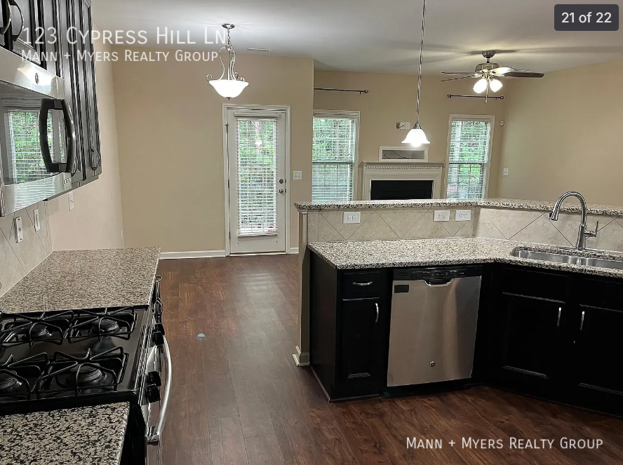 123 Cypress Hill Ln - Photo 3 of 21