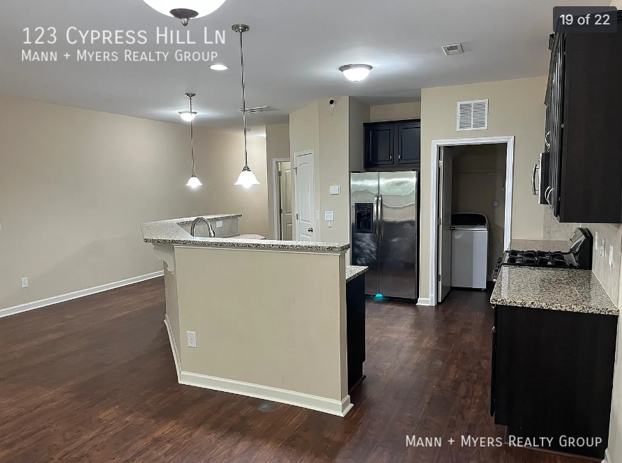 123 Cypress Hill Ln - Photo 5 of 21