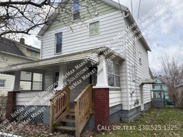 featured image of 1200 Girard St