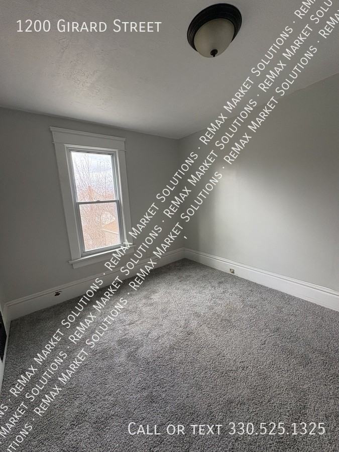 1200 Girard St - Photo 5 of 16