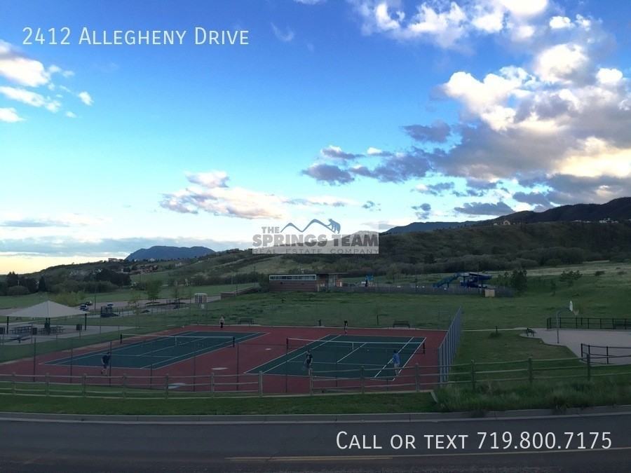 2412 Allegheny Dr - Photo 3 of 21