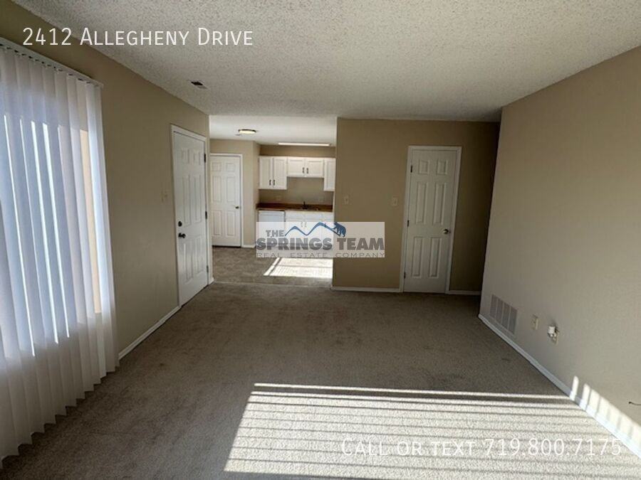 2412 Allegheny Dr - Photo 5 of 21