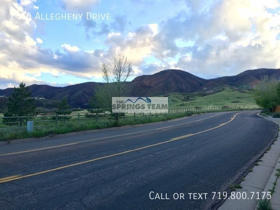 2410 Allegheny Dr - Photo 2 of 21