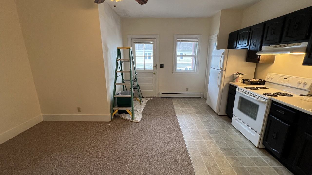 706 Central Ave - Photo 6 of 18