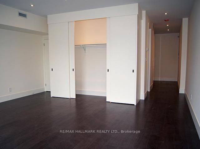 866 College Street #3 - Photo 4 of 13