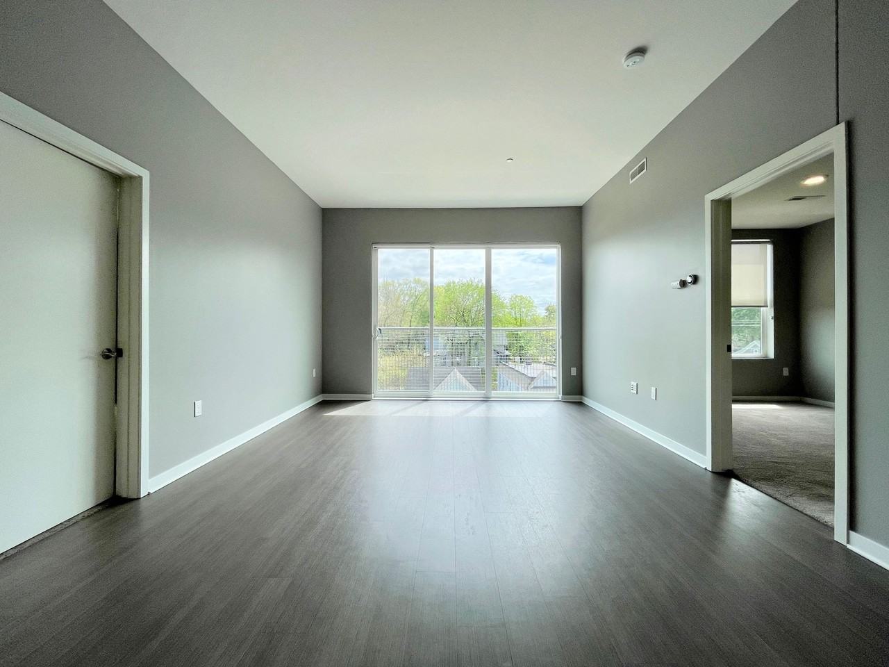 601 Michigan Apartments - Photo 5 of 9