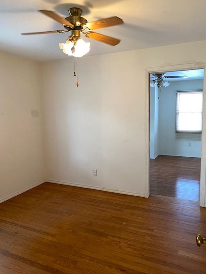 2209 Manley Avenue - Photo 6 of 15