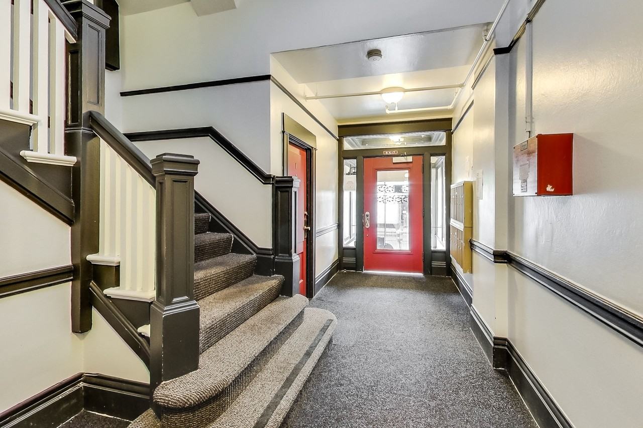 747 Ellis - Photo 2 of 3