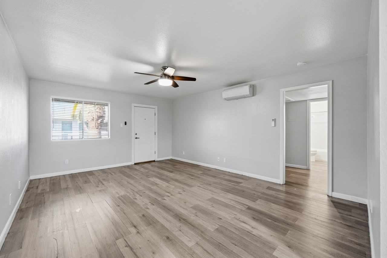 3025 North 32nd Street #49 - Photo 3 of 19