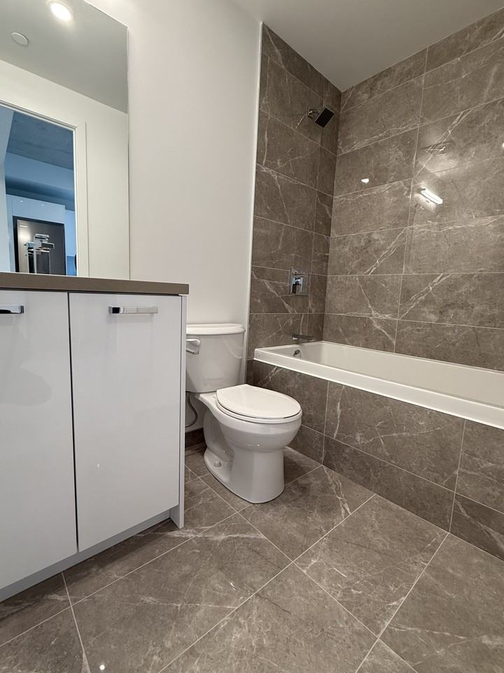 284 King Street East #1201 - Photo 6 of 7