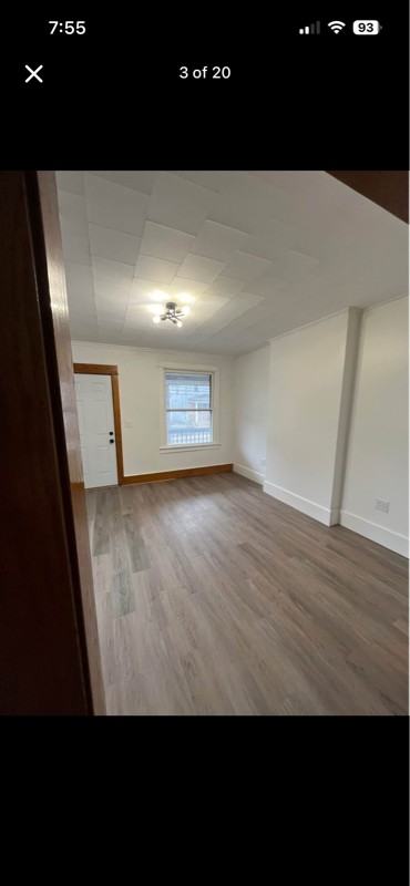 324 S Main St - Photo 2 of 19