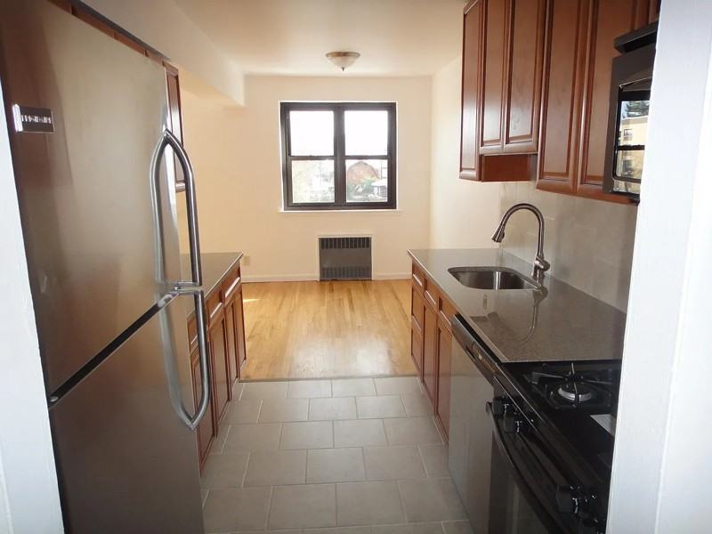 109 Fisher Ave - Photo 7 of 10