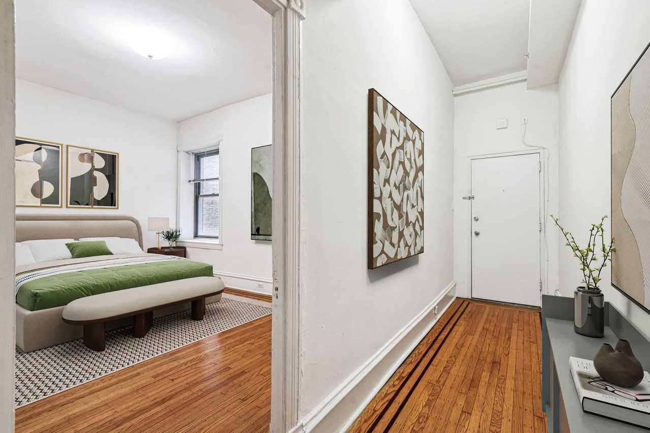 The Newport - Photo 5 of 9