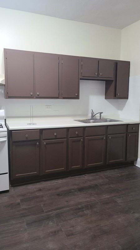 611 E 75th St #2 - Photo 2 of 8