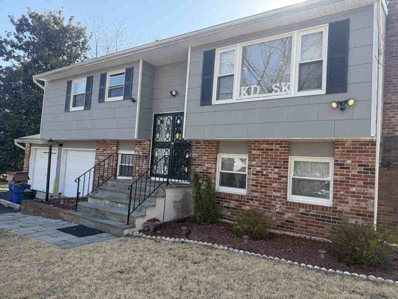 121 Oregon Ave - Photo 2 of 11