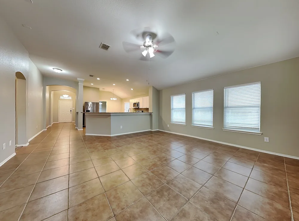 533 Hickory Ln - Photo 2 of 15