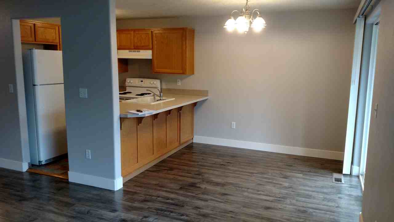 104 Rice Ln - Photo 3 of 16