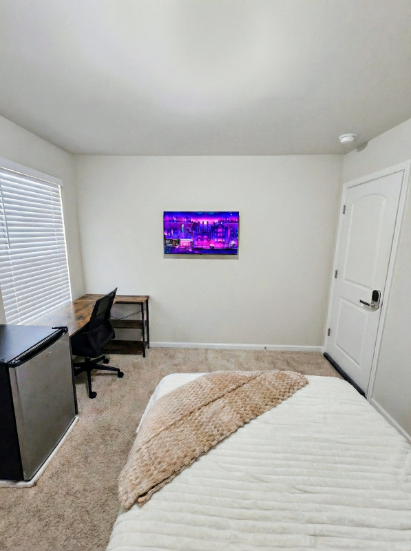 13416 Alpine Dr - Photo 2 of 8