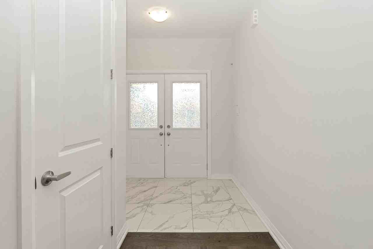 1372 Harrington St - Photo 3 of 39