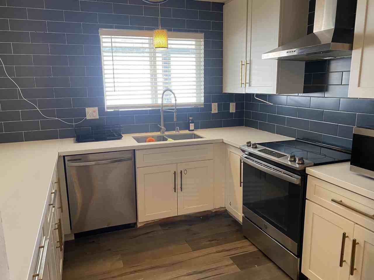 4322 San Bernardino Ave - Photo 2 of 4