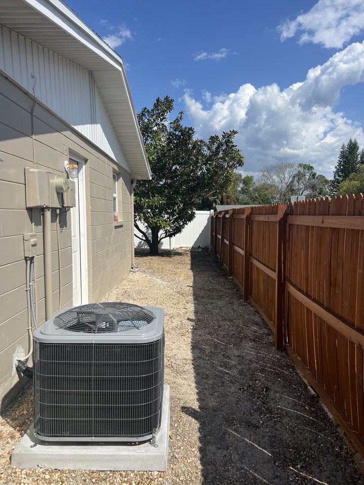 10910 Rexdale Ave - Photo 5 of 19