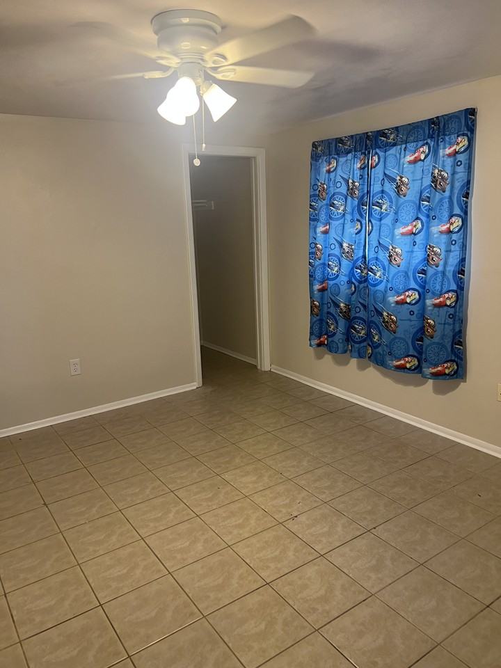 10910 Rexdale Ave - Photo 7 of 19