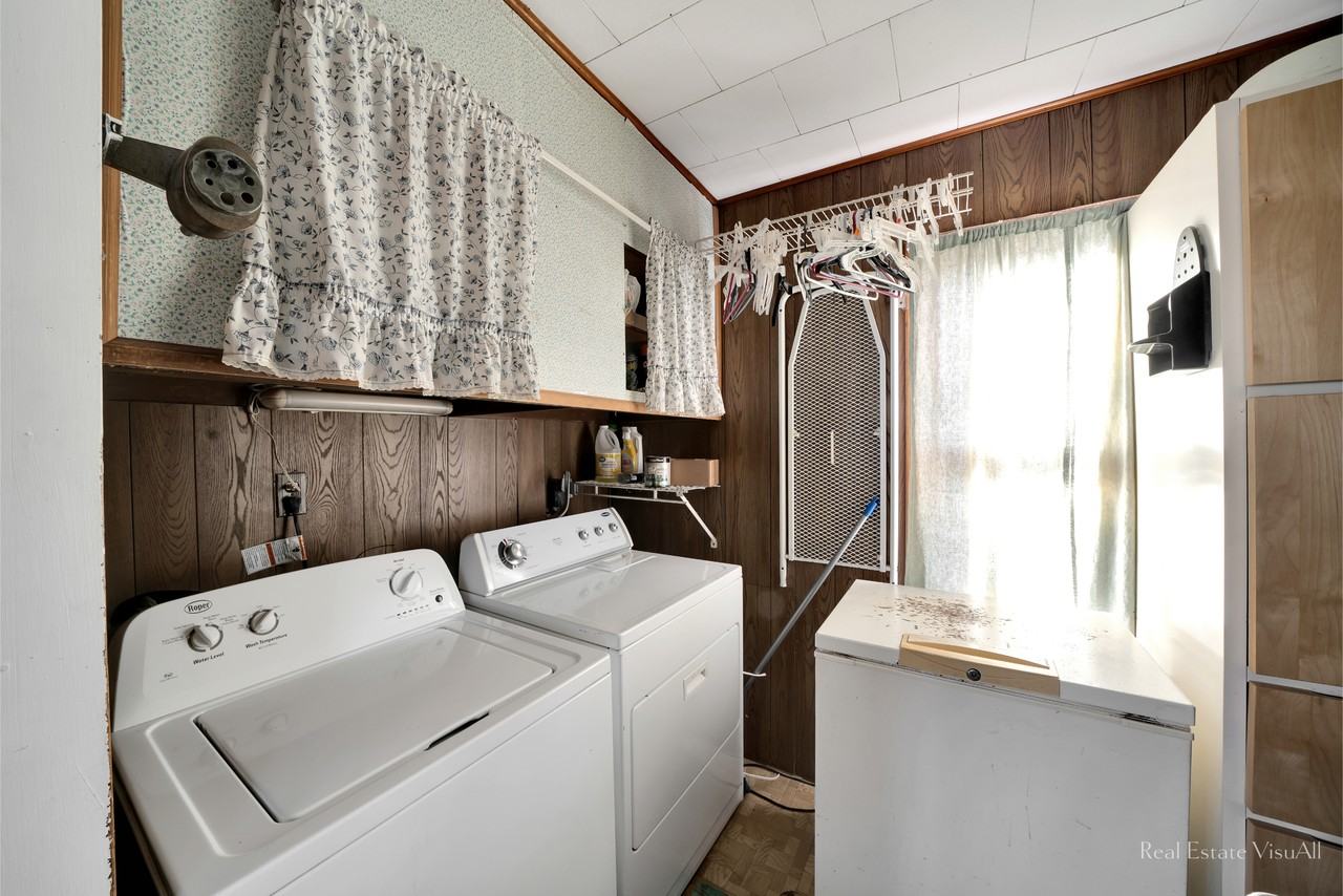 303 S East St - Photo 5 of 19