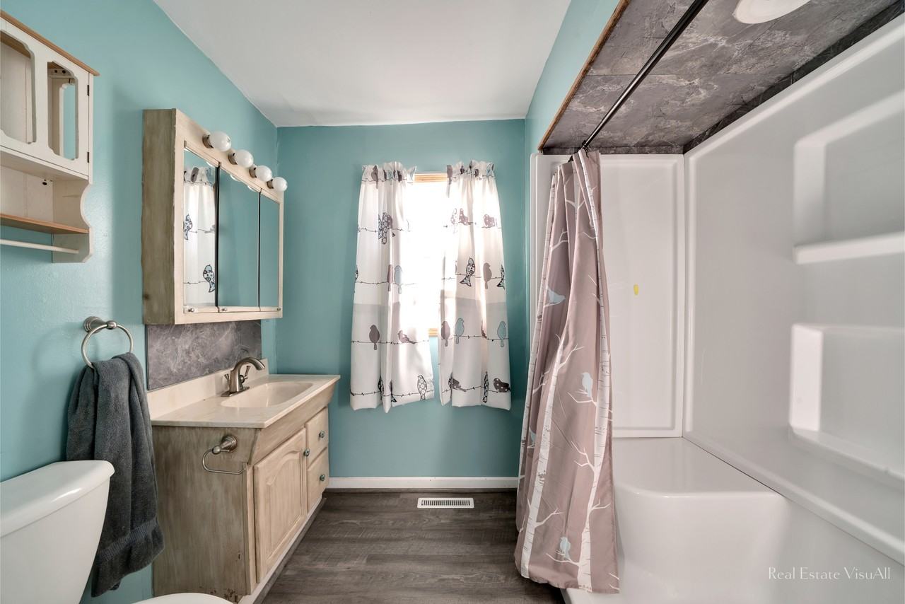 303 S East St - Photo 7 of 19