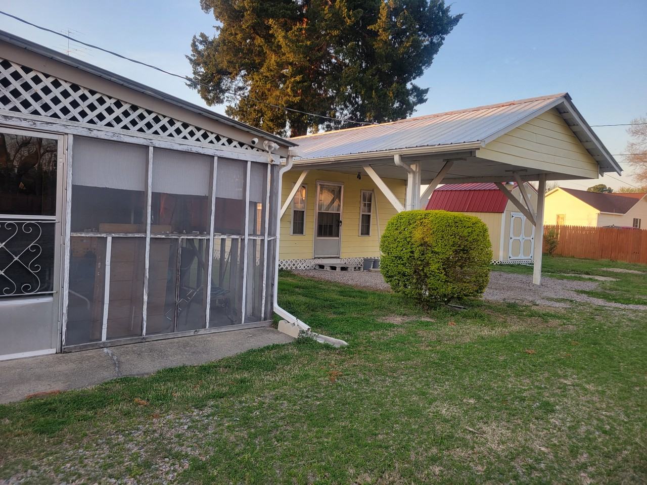 206 N Mccaskey Rd - Photo 4 of 16