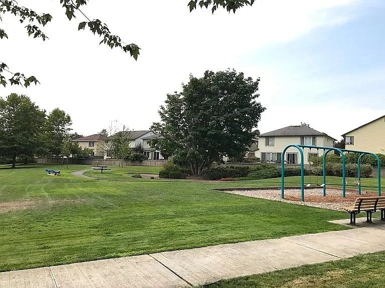 6815 191st Pl Ne - Photo 4 of 20