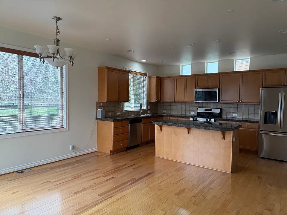 6815 191st Pl Ne - Photo 5 of 20