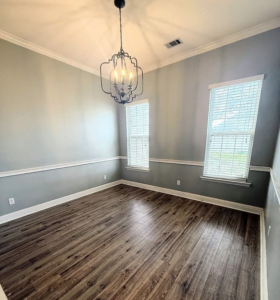 2 Hummingbird Ct - Photo 3 of 10