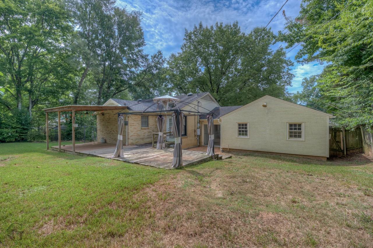 316 Elmwood Cir - Photo 5 of 19