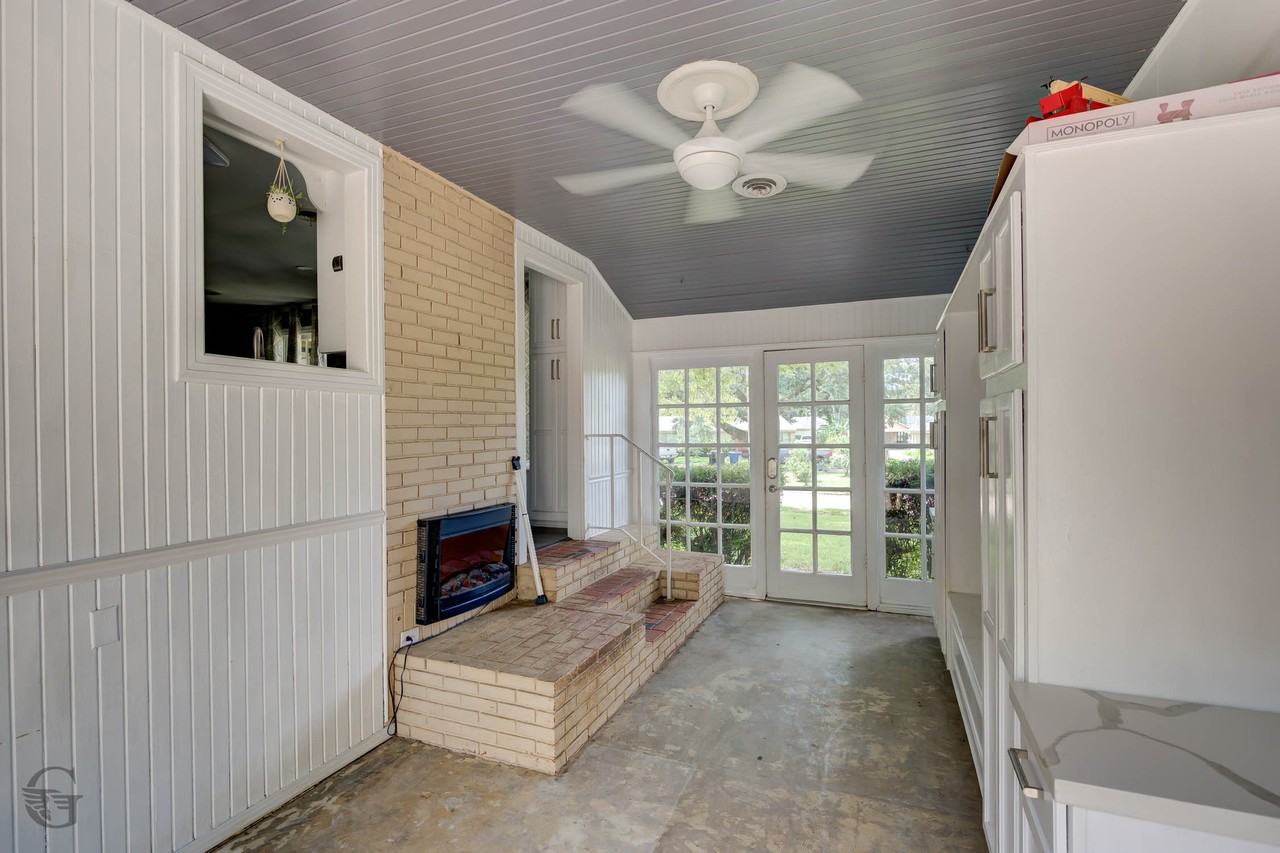 316 Elmwood Cir - Photo 6 of 19