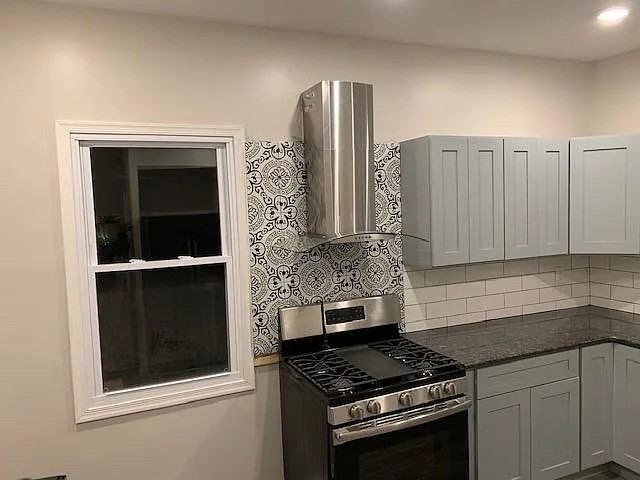 35 Irving Ave #35-37 - Photo 2 of 12