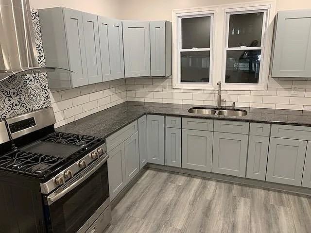 35 Irving Ave #35-37 - Photo 3 of 12