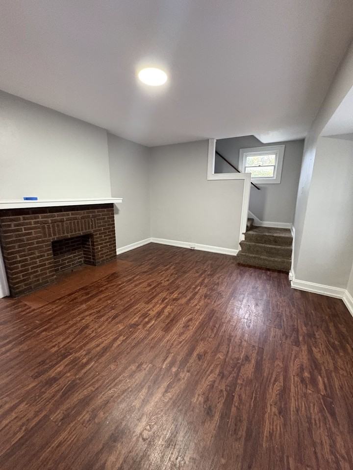 1262 E 20th Ave - Photo 6 of 18