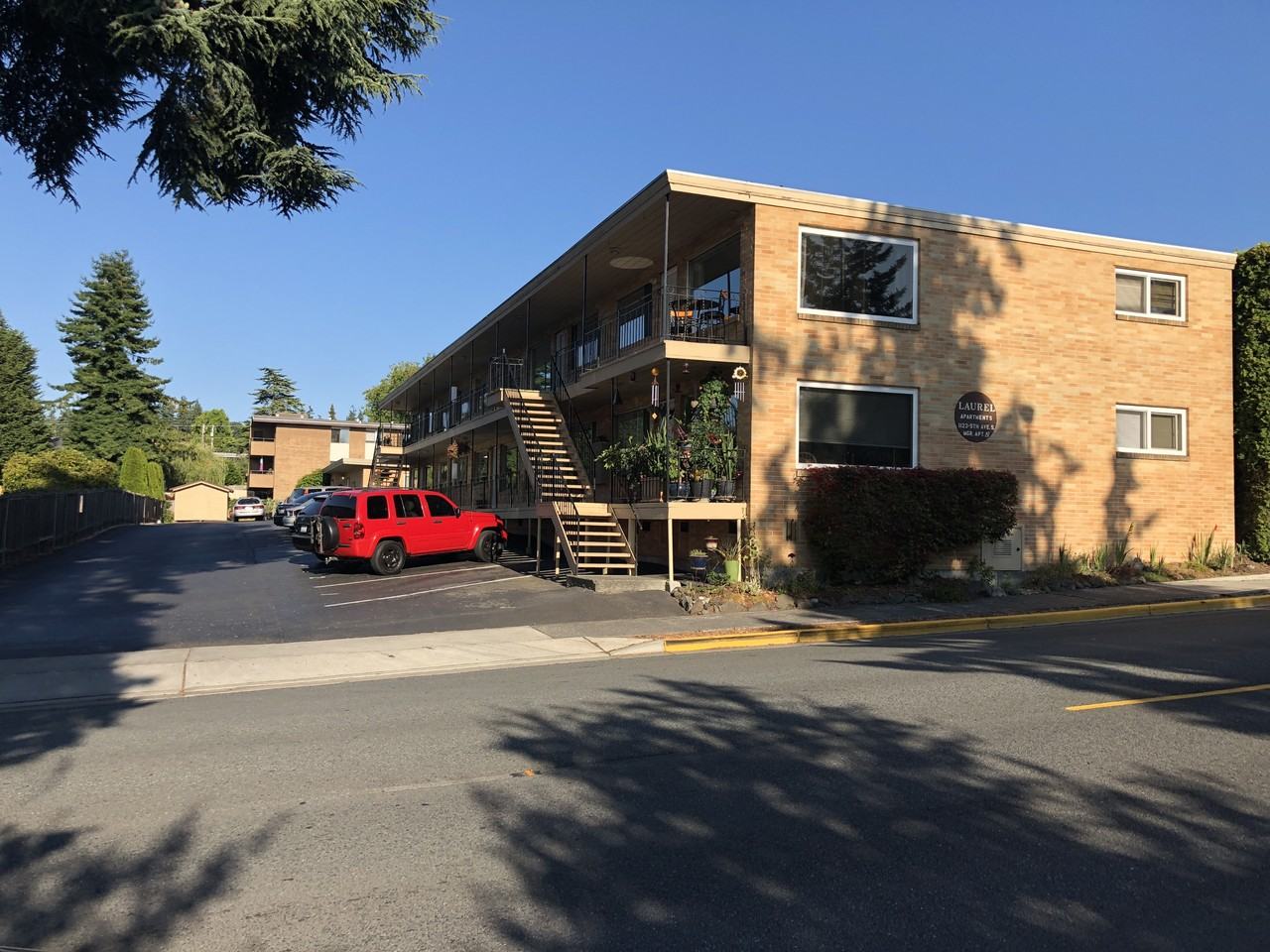 1123 5th Ave S #8 - Photo 2 of 20