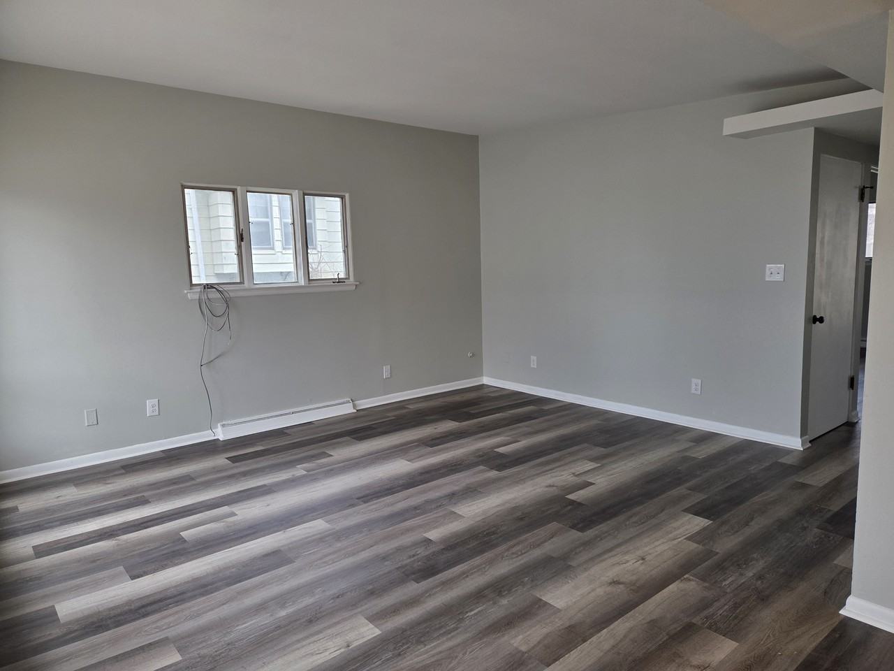 763 Douglas St #763DOUGLAS - Photo 2 of 12