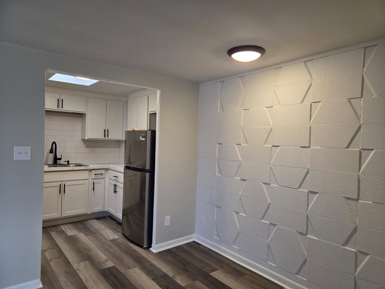 763 Douglas St #763DOUGLAS - Photo 4 of 12